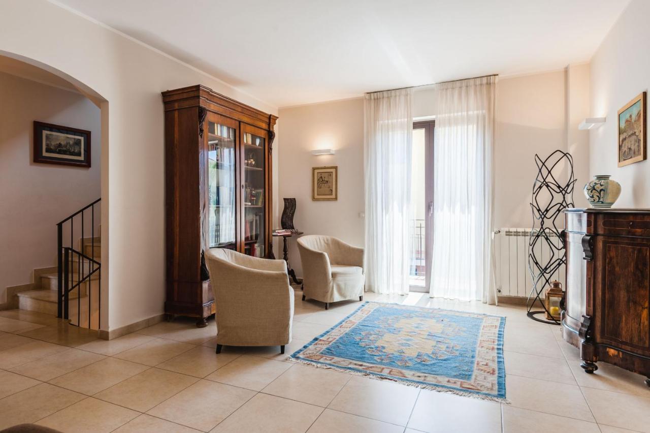 Вилла Siliqua House With Garden By Wonderful Italy Трекастаньи Экстерьер фото