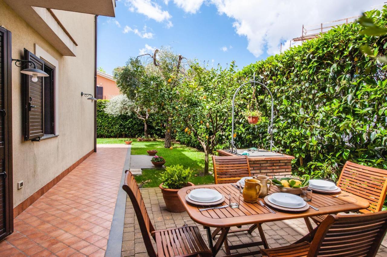 Вилла Siliqua House With Garden By Wonderful Italy Трекастаньи Экстерьер фото